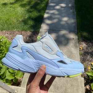 Adidas Falcon